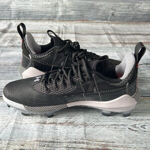 Under Armour Men’s Harper 7 Elite Low MCS
Baseball, 3025585-001, Black Size 10.5